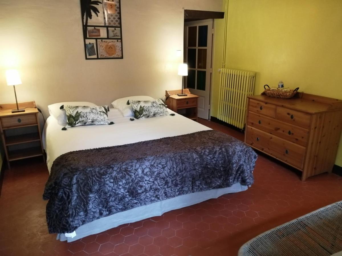 Les Pierres De Chevreuse